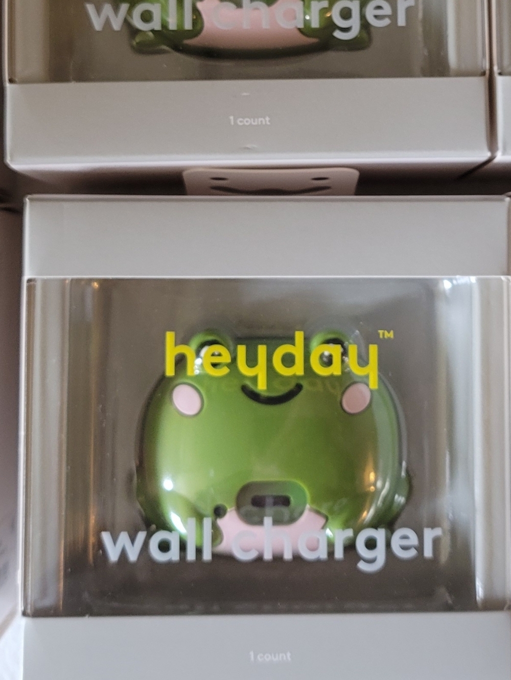 heyday Green Frog USB Wall Charger with Pink Cheeks